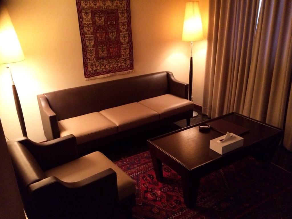 Ceeds (Adults Only) Hotel Osaka Buitenkant foto